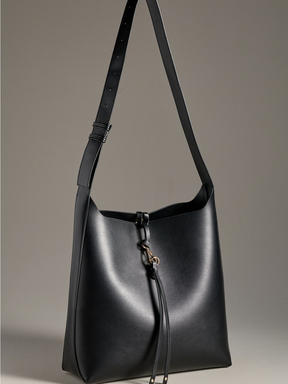 Anthropologie Mali & Lili Black Bucket Shoulder Bag